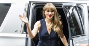 Watch Viral Taylor Swift SPOTTED in Paris attending Olympics to Support Simone Biles Final Routine to Win Second All-Around Gold, amid her Eras Tour in Warsaw, Poland: Tay risked her Eras Tour to show Biles how SPECIAL she is, and was seen waving to the Olympic Star in the Crowd