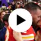 Taylor Swift Playful Jab at Travis Kelce’s New Look at Training Camp made Fans Swoon Hilariously: “Well, someone’s channeling their inner Tom Selleck…”