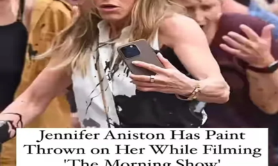 Season 4 of ‘The Morning Show’ looks like it’s going to be a wild ride for Jennifer Aniston’s character, based on these pics from set today…see more