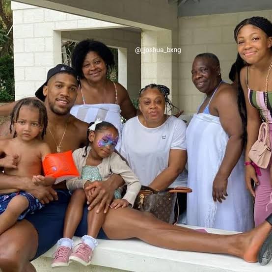 Anthony Joshua says family is everything. He celebrated the weekend with his wife and children, stating, “Fighting around the world doesn’t stop me from creating time for my family.”